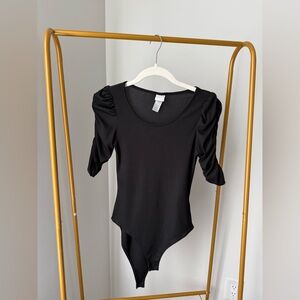 H&M Black Ruched Sleeve Bodysuit